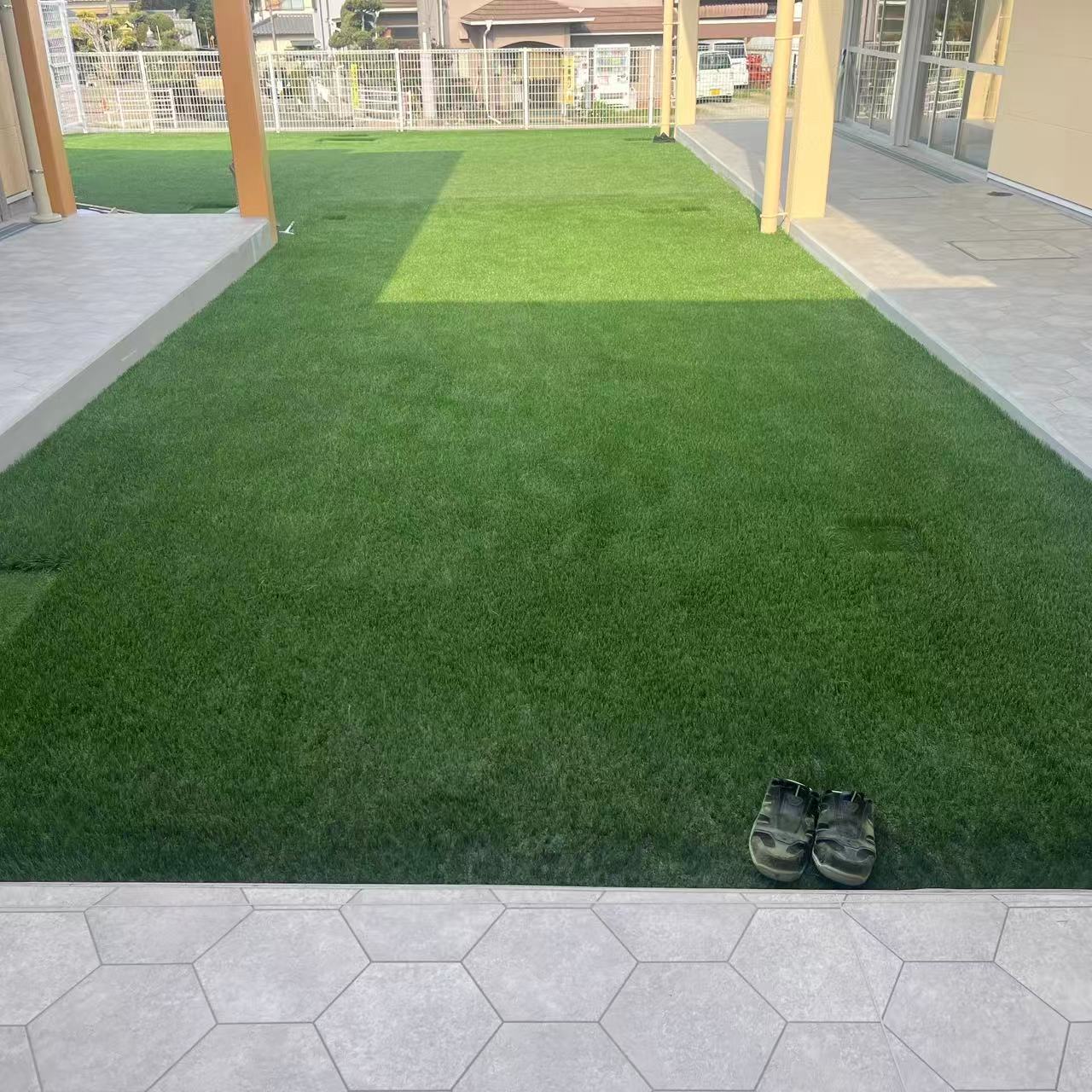 王寺町認定こども園人工芝敷設