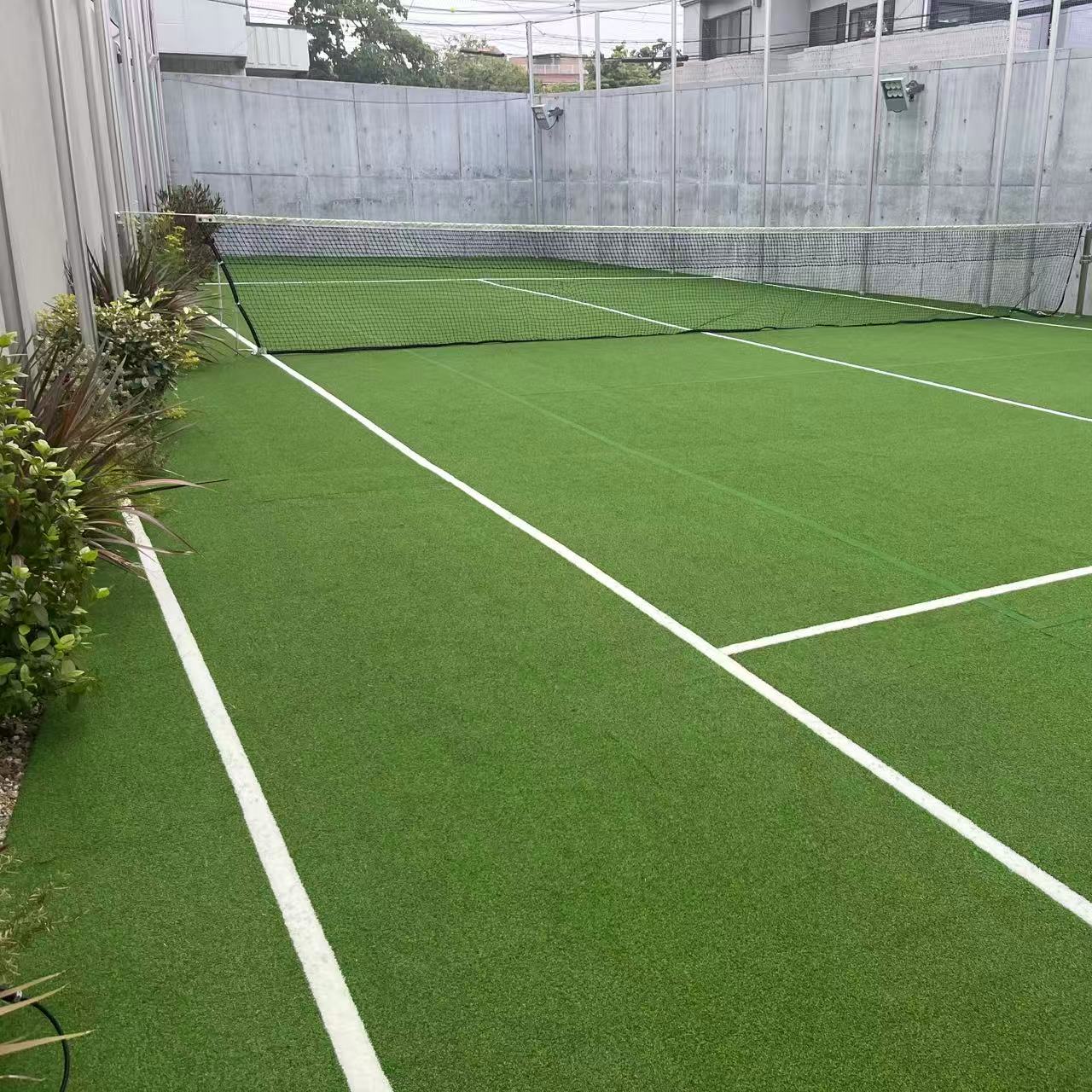 足立邸人工芝敷設